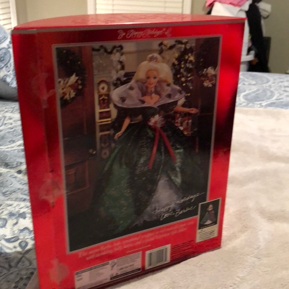 Collectible Barbie Christmas 1995 Mint condition - Picture 2 of 3